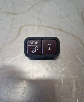 Mercedes-Benz E W213 Tailgate/boot open switch button 2128210551 A2128210551