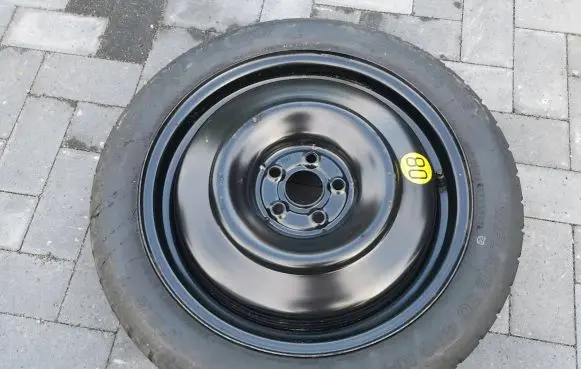 Toyota Prius (NHW20) R17 spare wheel 0807