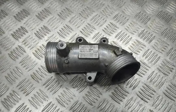 Volvo V70 Intercooler hose/pipe 08631538