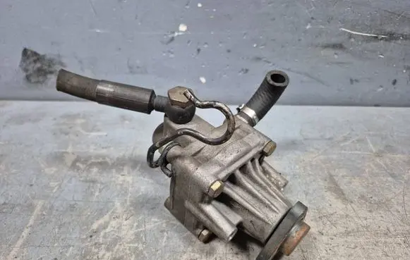 Audi A4 S4 B5 8D Power steering pump 8D0145156