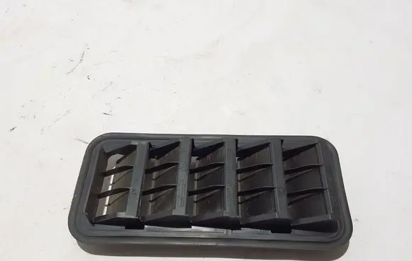 Chevrolet Silverado Fender grill 18106265