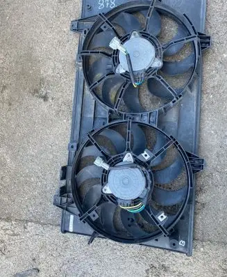 Mazda 5 Radiator cooling fan shroud PPGF30
