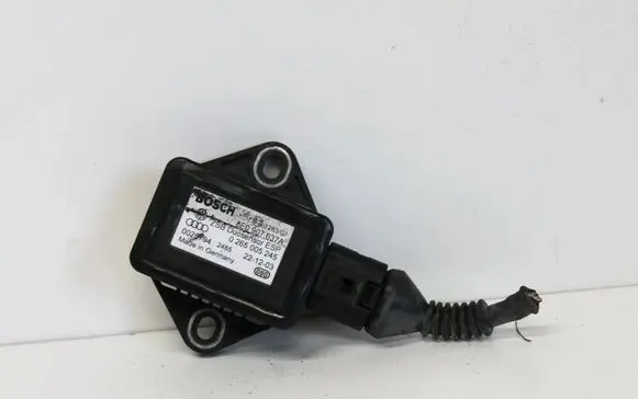 Audi A8 S8 D3 4E Acceleration sensor 8E0907637A