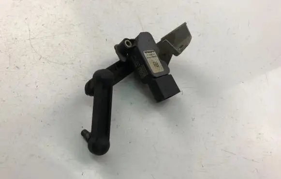 Rear air suspension level height sensor