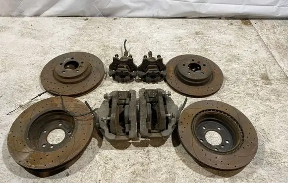 BMW 3 E90 E91 Brake discs and calipers set 