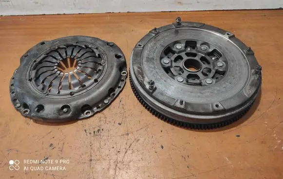 Opel Signum Dual mass flywheel 08905