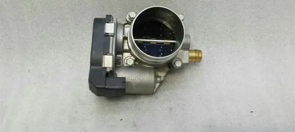 BMW 5 F10 F11 Throttle valve 7588625