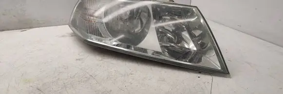 Skoda Octavia Mk2 (1Z) Headlight/headlamp