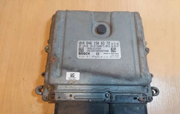 Mercedes-Benz Sprinter W906 Engine control unit/module ECU 0281015053 A6461506372 CR4.20