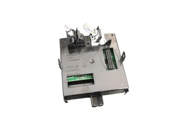 Renault Espace - Grand espace IV Fuse module 8200301377 8200273447 8200283812