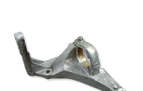 Mitsubishi Outlander IV Driveshaft support bearing bracket