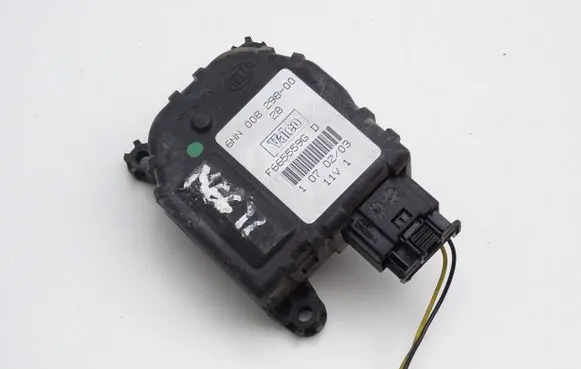 Renault Megane II Air flap motor/actuator F665559GD 6NN00829800
