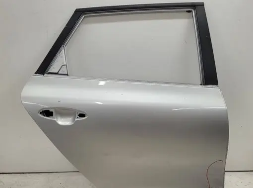 KIA Ceed Rear door
