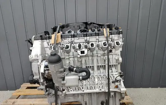 BMW 5 E60 E61 Engine 306D3 7792822 7781195