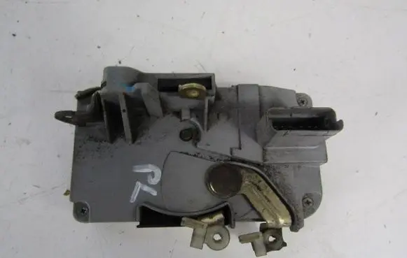 Citroen C5 Front door lock 