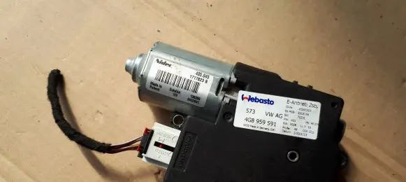 Audi A7 S7 4G Sunroof motor/actuator 4G8959591