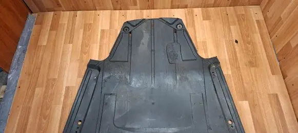Engine splash shield/under tray