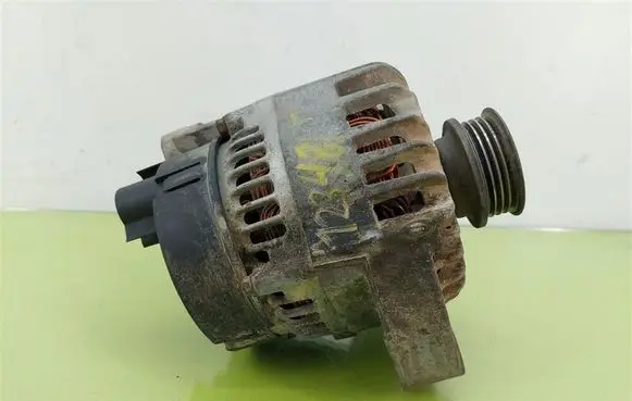 Fiat Panda II Generator/alternator 83631750