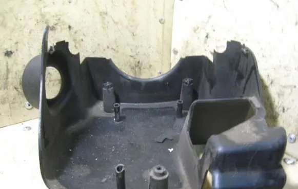 Steering wheel column trim