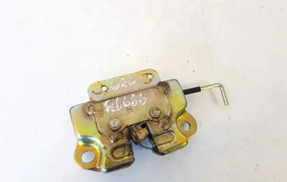 KIA Sorento Seat back rest lock catch 