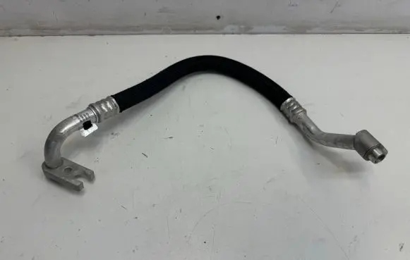 Maserati Ghibli Air conditioning (A/C) pipe/hose 06701549780
