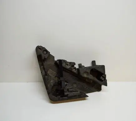 Volkswagen Touareg I Other trunk/boot trim element 7L0012112