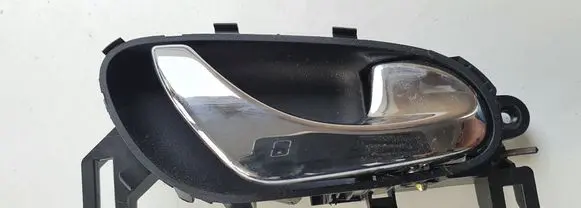 Nissan Pulsar Rear door interior handle
