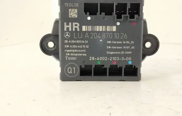 Mercedes-Benz C W204 Door control unit/module 2048701026 2048701226