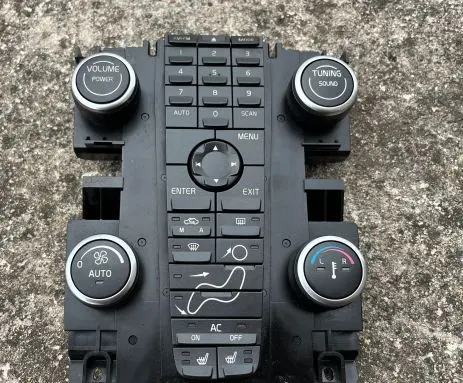 Volvo C70 Climate control unit 30739671