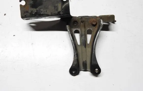 Toyota Verso Battery bracket 
