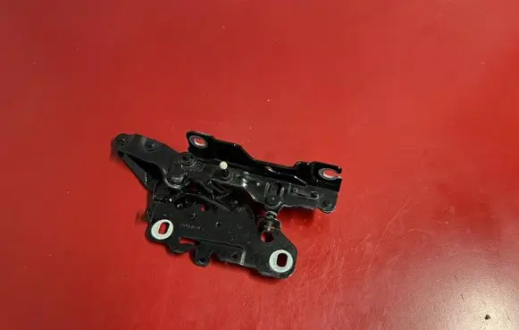 BMW X3 G01 Engine bonnet/hood hinges 7397499