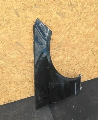 Mercedes-Benz E W212 Fender 