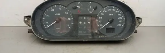 Renault Megane I Speedometer (instrument cluster) P7700427900A