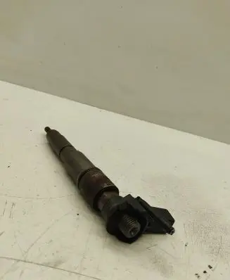 BMW 7 E65 E66 Fuel injector 779209703 0445115009