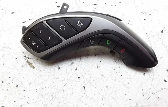 Hyundai i30 Steering wheel buttons/switches 96700a6500rdr