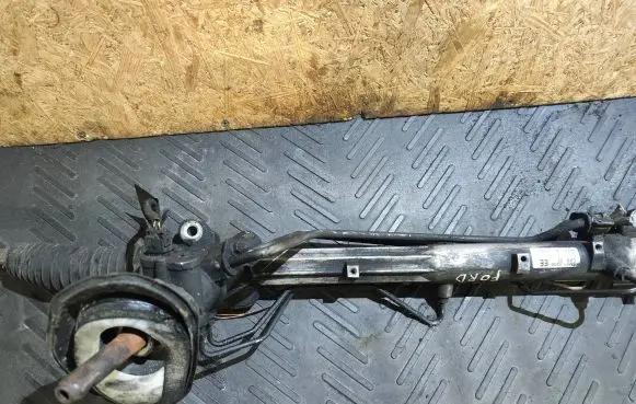 Ford Focus Steering rack 4M5C-3550