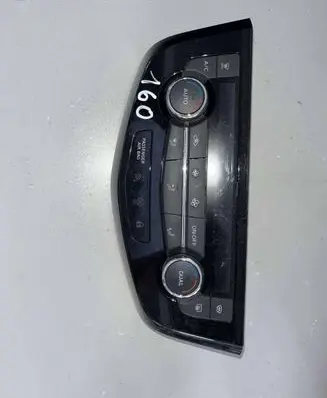 Nissan Qashqai Climate control unit 275004EA1A T907771 20180509