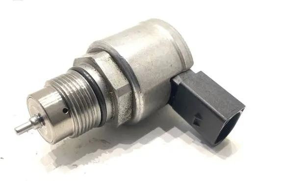 Land Rover Range Rover Evoque L551 Fuel pressure regulator 
