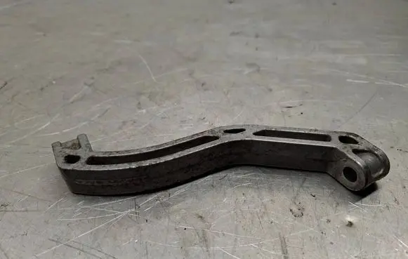 Volkswagen Golf VI Gearbox mounting bracket 1K0199359E