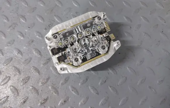 Headlight part