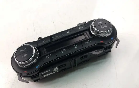 Mercedes-Benz A W176 Interior fan control switch A2469000715