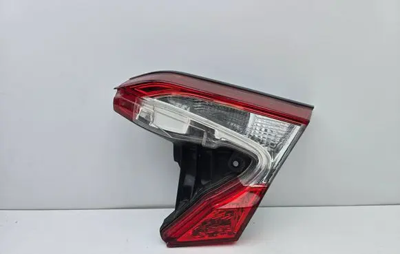 Toyota C-HR I Tailgate rear/tail lights 81580F4010