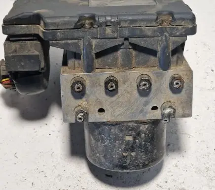 Volkswagen Golf IV ABS Pump 6x0614517 1C0907379 PEU9F11A07