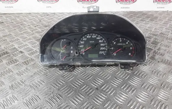 Mazda Premacy Speedometer (instrument cluster) CB16C