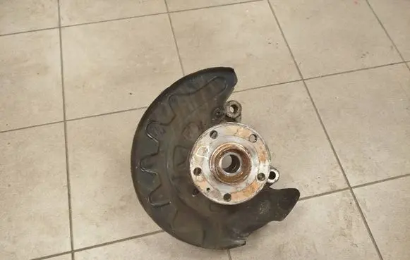 Volkswagen PASSAT B8 Front wheel hub 5Q0407258A