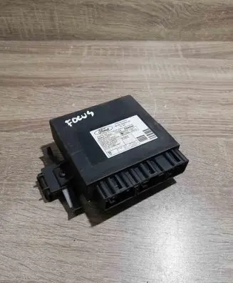 Ford Focus Comfort/convenience module 98AG15K600DA 5WK47230A
