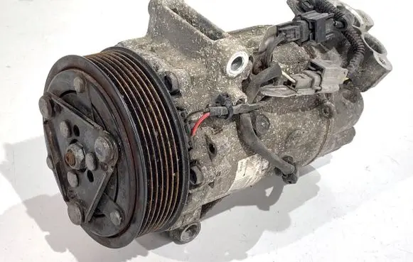 Renault Captur II Air conditioning (A/C) compressor (pump) 926008955R