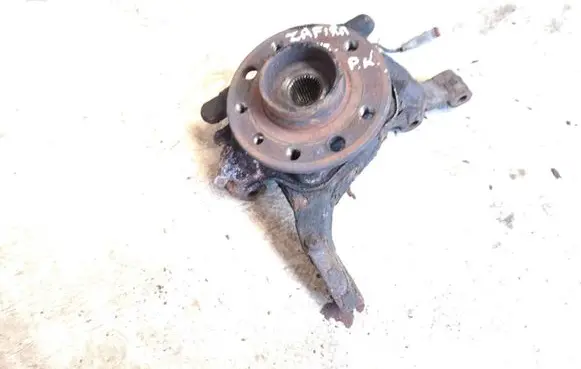 Opel Zafira B Front wheel hub
