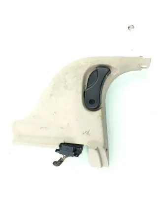 Foot area side trim