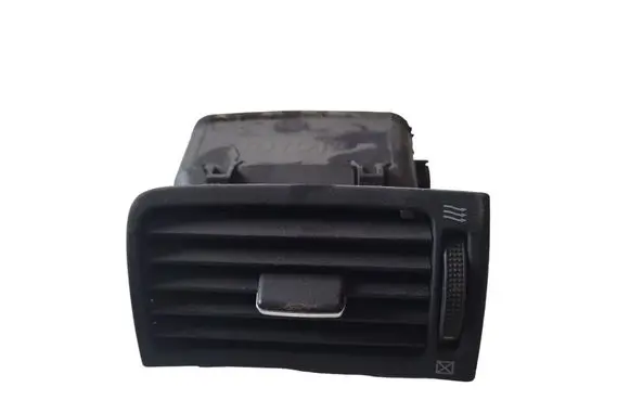 Toyota Avensis T250 Dashboard side air vent grill/cover trim 8518